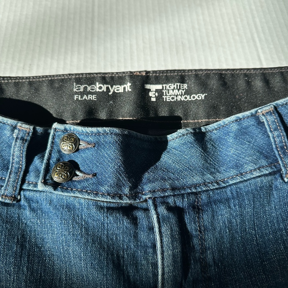 Lane Bryant Flare Tighter Tummy Technology Jeans size 16 - Picture 3 of 7